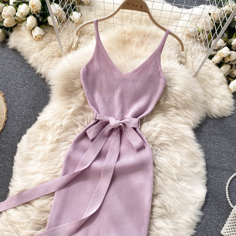 Elegant V-neck Waist Slimming Hip Stretch Knit Halter Dress
