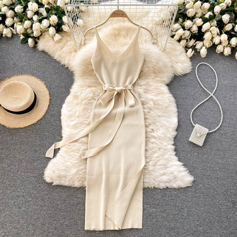 Elegant V-neck Waist Slimming Hip Stretch Knit Halter Dress