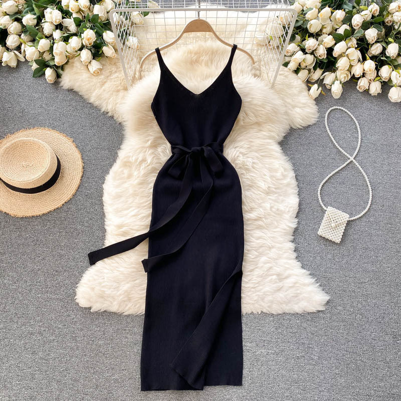 Elegant V-neck Waist Slimming Hip Stretch Knit Halter Dress