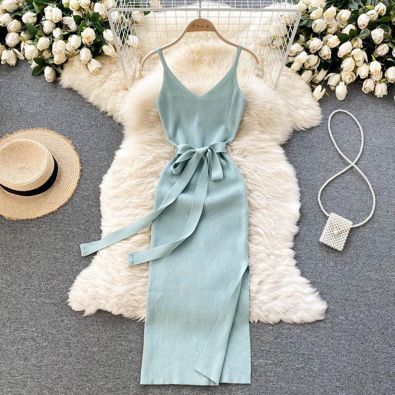Elegant V-neck Waist Slimming Hip Stretch Knit Halter Dress