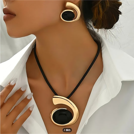3-Piece Black Geometric Jewelry Set with Necklace & Earrings