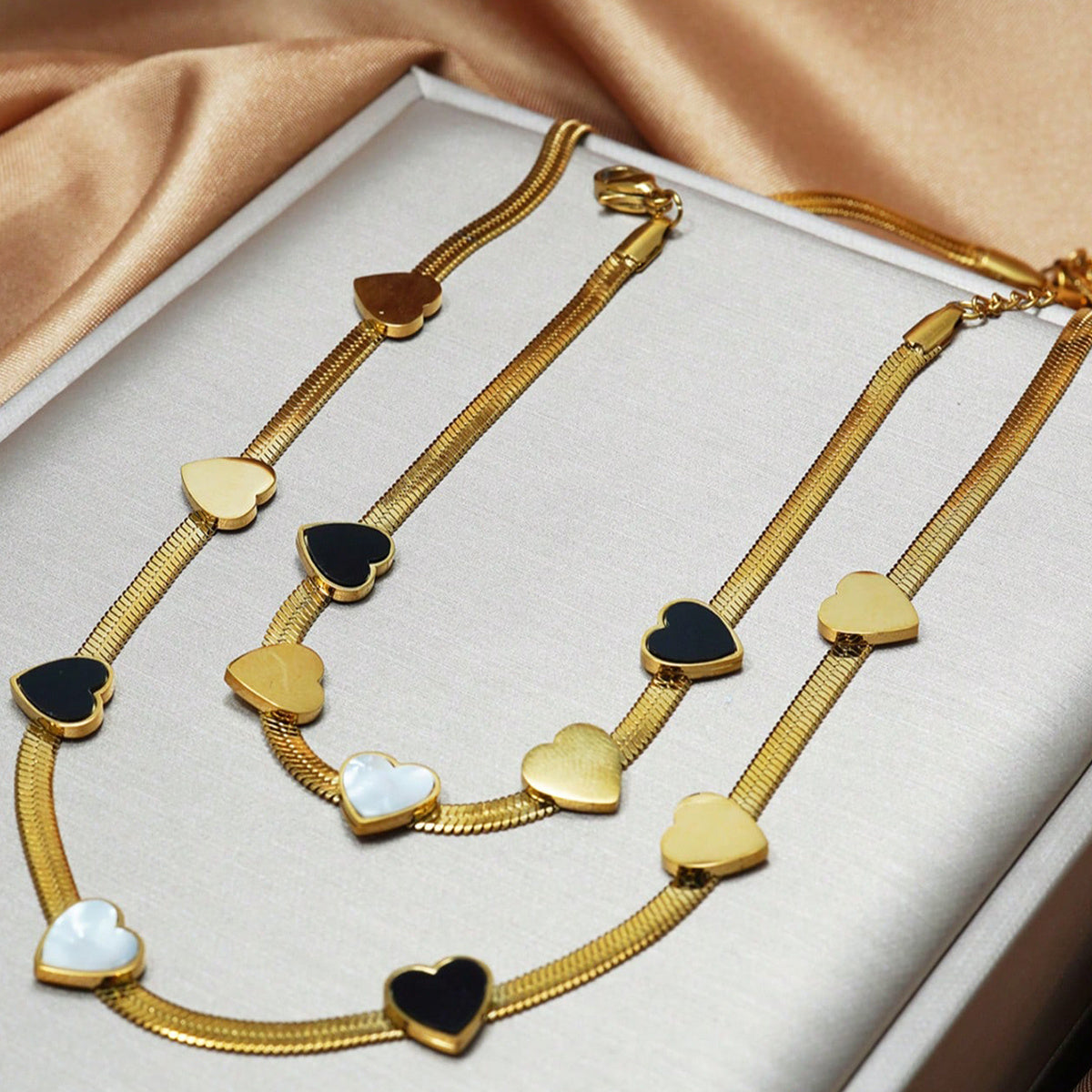 Lxalry 18K Gold Heart Necklace & Bracelet | Luxury Gift Set