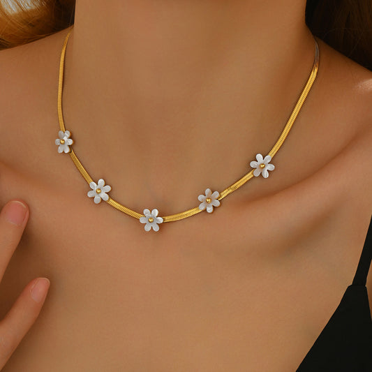 18K Gold Boho Blossom Necklace Hypoallergenic Stainless Steel