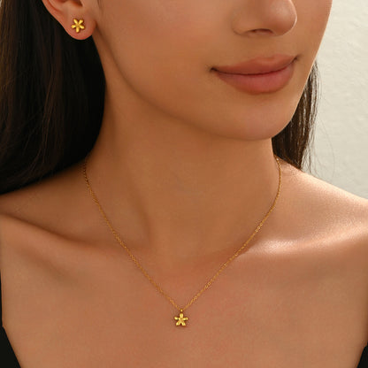 Lxalry 18K Gold Floral Jewelry Set | Necklace & Stud Earrings
