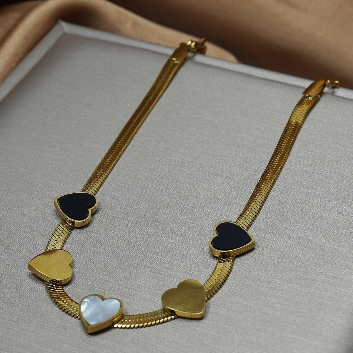 Lxalry 18K Gold Heart Necklace & Bracelet | Luxury Gift Set