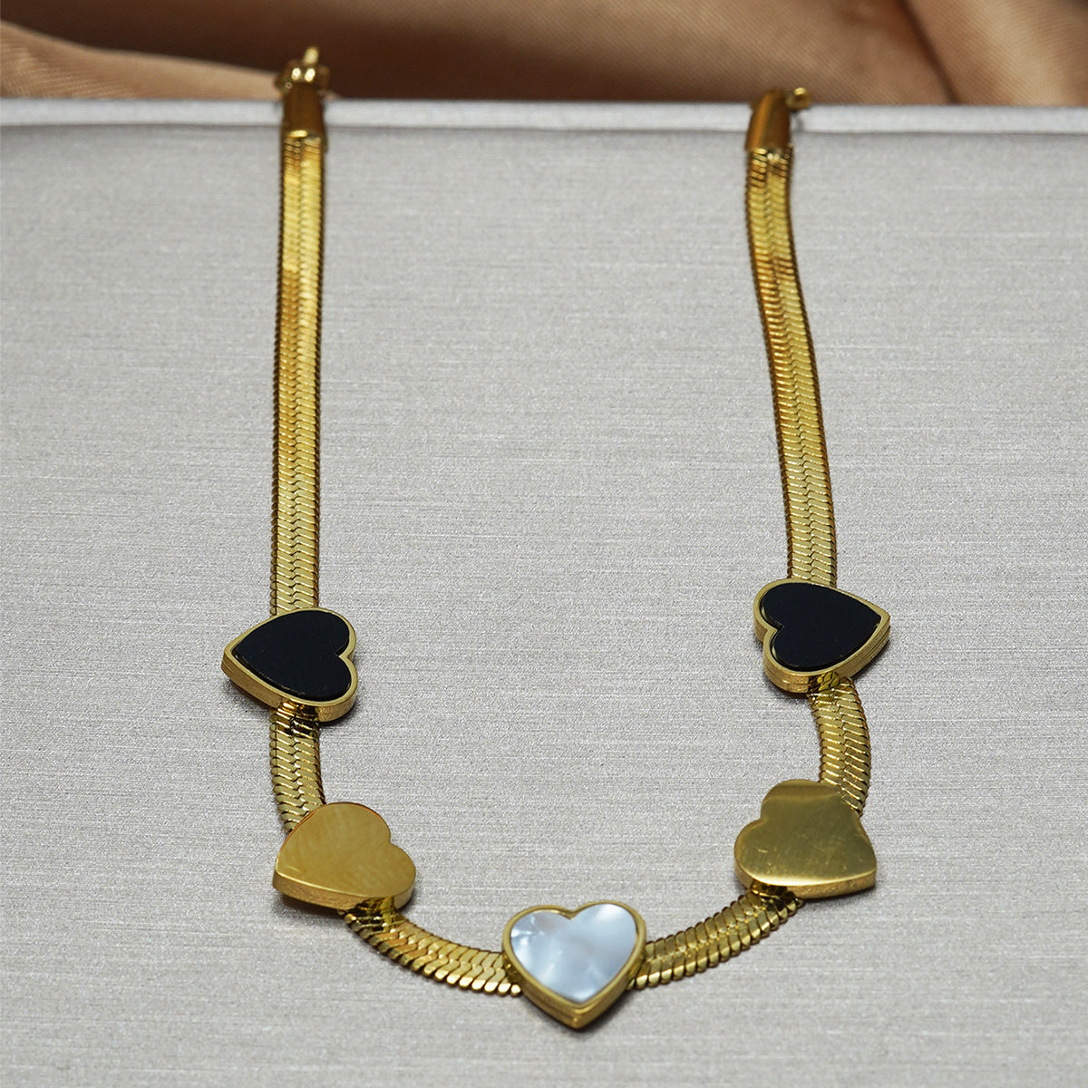 Lxalry 18K Gold Heart Necklace & Bracelet | Luxury Gift Set