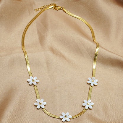 18K Gold Boho Blossom Necklace Hypoallergenic Stainless Steel