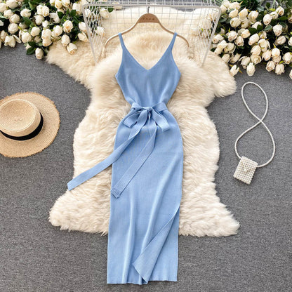 Elegant V-neck Waist Slimming Hip Stretch Knit Halter Dress