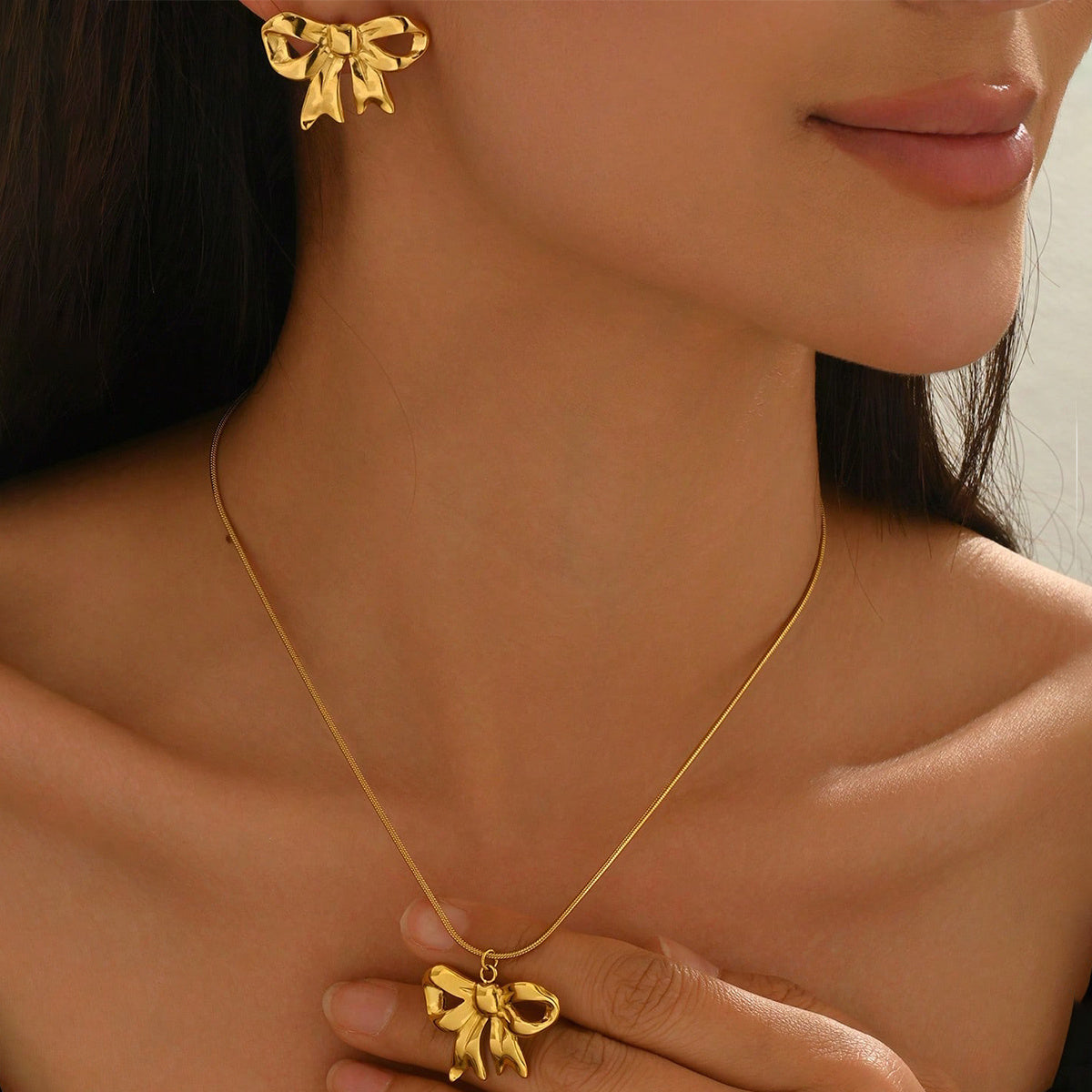 Lxalry 18K Gold Bow Jewelry Set
