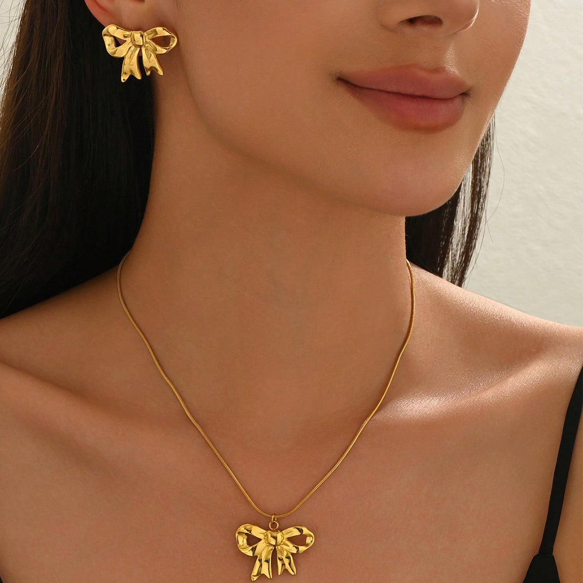 Lxalry 18K Gold Bow Jewelry Set