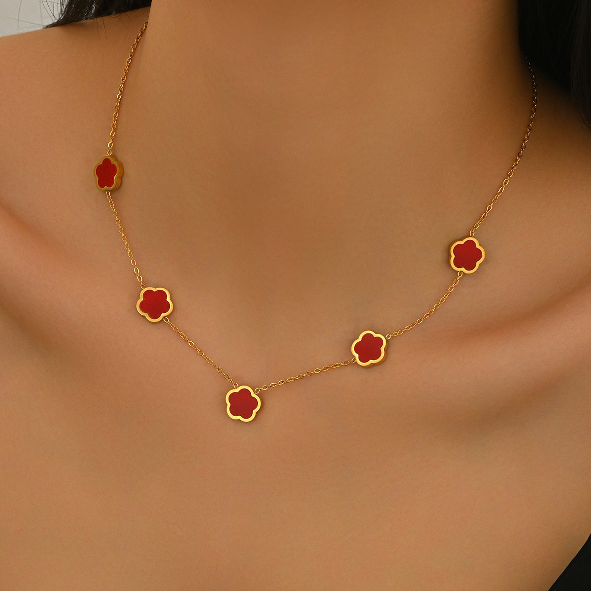 18K Gold Clover Necklace | Minimalist Luxury Gift Women